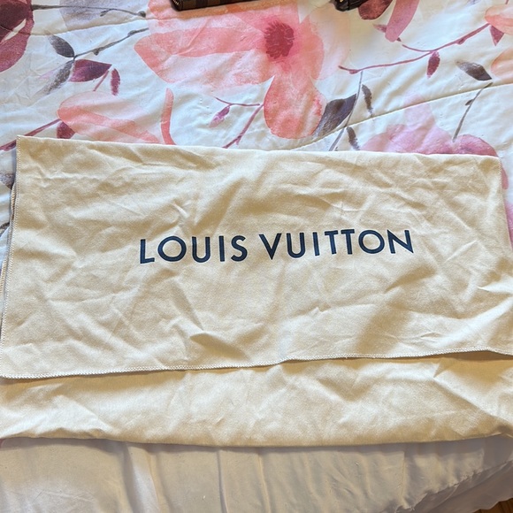 Authentic Louis Vuitton Damier Ebene Neverfull MM - Picture 6 of 6